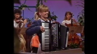 Lena Teigen  Vriompeisen amp Mexican Hat Dance Frokost TV NRK 1991 [upl. by Nanah]