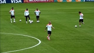 Mondial2014 entraînement au complet pour les PaysBas à Rio [upl. by Doralin705]