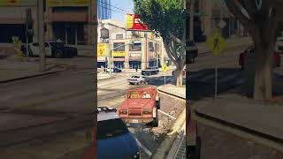 ابو الورد سرق سيارة تريفر في لعبة قراند5 😂 gta5 [upl. by Dez493]