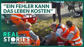 Der härteste Job Der Tag eines Notfallsanitäters  Real Stories Deutschland [upl. by Lleuqar]