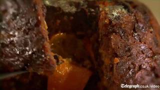 How to make Heston Blumenthals Christmas pudding [upl. by Dremann]