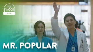 Cho Jungseok charms his way around the hospital  Hospital Playlist Season 2 Ep 7 ENG SUB [upl. by Modie]