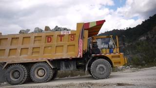 Dylan The Dump Truck and More Trucks For Kids  Geckos Garage [upl. by Althee]