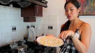 Rice Balls in Coconut Milk Dessert Recipe Bua Loy บัวลอย  Hot Thai Kitchen [upl. by Elleyoj]