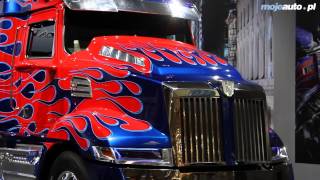 IAA Hannover 2014  Optimus Prime [upl. by Yorker]