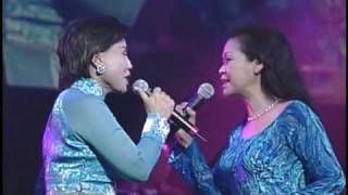 Khanh Ly amp Thanh Tuyen duet LIVE concert in San Jose California [upl. by Burkle]