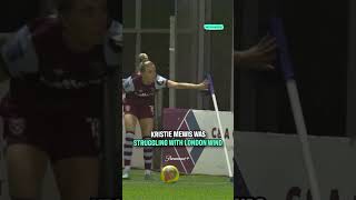 KRISTIE MEWIS vs the wind 😂barclayswsl [upl. by Sicard723]