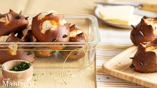 Laugenigel 🦔 Backen mit Christina  SPAR Mahlzeit [upl. by Laehcar597]