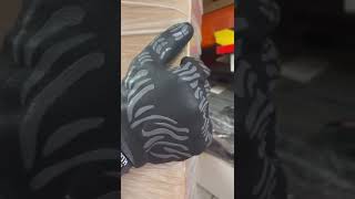 Guantes Tigerflex® [upl. by Yetnruoc]