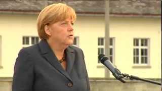 Dachau Kanzlerin Merkel besucht das ehemalige Konzentrationslager [upl. by Enwad]