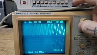 OSCILOSCÓPIO IWATSU SS7804 [upl. by Nalloh]