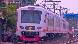 Perlintasan Kereta Api Stasiun Pesing 2  Kereta Api Krl Bandara [upl. by Vin46]