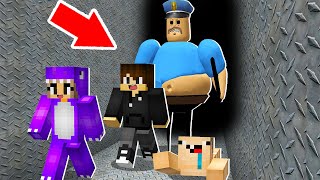 ПОБЕГ ОТ ПОЛИЦЕЙСКИЙ БАРРИ ИЗ ТЮРЕМНОГО ЛАБИРИНТА В МАЙНКРАФТ POLICEMAN BARRY ROBLOX MINECRAFT [upl. by Lyontine277]