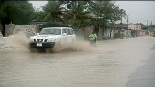 Isaac verwüstet Zeltstädte in Haiti [upl. by Nevada]