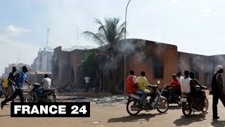 FOCUS  Chute de Blaise Compoaré  retour sur la révolution éclair du Burkina Faso [upl. by Shelli]