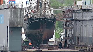 tallship ROALD AMUNDSEN DARG IMO 8994489 BJ 1952 in Emden floating dock Rahsegler im Schwimmdock [upl. by Lorrin]