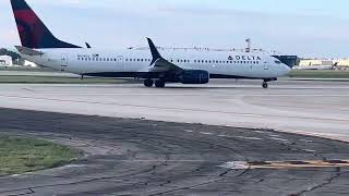 Delta 737900 taxis out HartsfieldJackson Airport Atlanta 0836 hrs Sun 19 Sept 2024 [upl. by Miles]