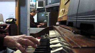 Mele Kalikimake Hammond Spinet Organ [upl. by Jeraldine956]