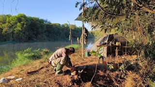 Acampamento solo Dormi na beira do rio fiz peixe frito [upl. by Ettelracs]