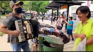 con el amigo en plaza del soldado musica orlando vera cruz julio migno [upl. by Adierf]