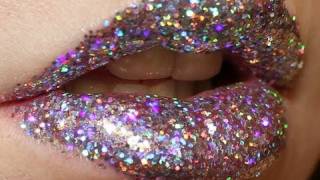 3D Silver Glitter Lips Tips Trick amp Tutorial [upl. by Ethbinium764]