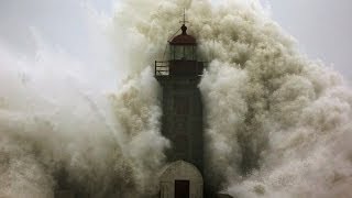 Giant wave takes weather watchers by surprise in Portugal [upl. by Annorah]