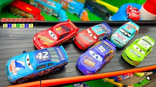 CORREDORES CIRCUITO ROCKER ARMS TORNEO DISNEY CARS DIECAST [upl. by Kesia148]