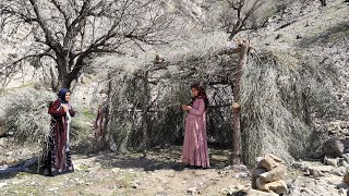 Canopy making by Iranian nomadic women by the river [upl. by Elnukeda]