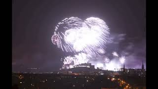 Edinburgh Hogmanay Fireworks 2013 Timelapse [upl. by Lledrac748]