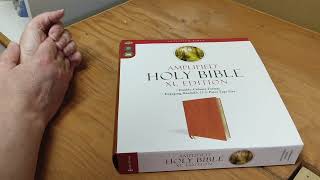 Amplified Holy Bible XL Edition Bible Review Zondervan [upl. by Vilhelmina]