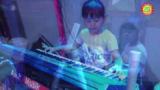 Keyboardist Cilik AQILA  MUACCANRINGENGNGA Live Performance Alink Musik [upl. by Imoian]