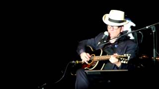 Elvis Costello quotShequot  Admiralpalast Berlin [upl. by Perl]