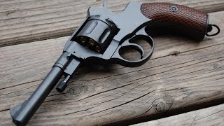 Wingun Nagant M1895 CO2 Revolver Overview [upl. by Augy]