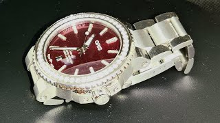 ORIS AQUIS DATE DIAMONDS 415MM RED DIAL STAINLESS STEEL WITH DIAMONDS [upl. by Viridi820]