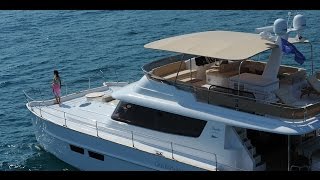 QUEENSLAND 55  Fountaine Pajot MOTOR YACHTS version française [upl. by Fraze]