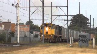 Maryvale Paper Train at Huntingdale  X41 Horn Show [upl. by Burnard]