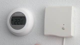 Communicatie Round Wireless en OpenTherm module  Honeywell Home [upl. by Yenahc]