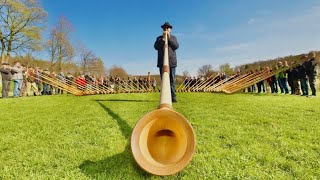 Instrument mit Tradition Alphornblasen für Anfänger [upl. by Podvin]