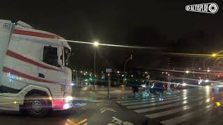 Je me demandais pourquoi ce camion sétait arrêté sans bloquer le passage cyclable 😅 [upl. by Rosanna]