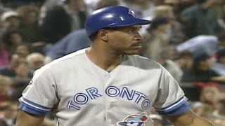 1992 WS Gm6 Winfield gives Jays the lead [upl. by Pavkovic]