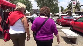 Tourists Talking A Walk to Sakhumzi Restaurant Vilakazi Street  Soweto [upl. by Uahsoj]