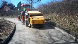 Kubota L5037 med Bemab G2 sweeping [upl. by Nodaj330]