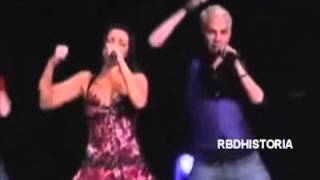 2008 RBD en Concierto Miami cantan Fui La Niña  Money Money [upl. by Ileane702]