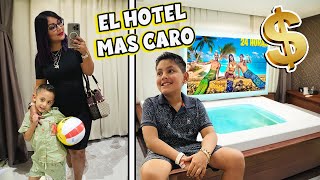 VACACIONES en el HOTEL MAS CARO de CANCUN 😱 Family Juega [upl. by Esilec]