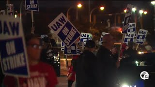 Auto industry sees thousands of temporary layoffs across US as UAW strike continues [upl. by Tteirrah276]