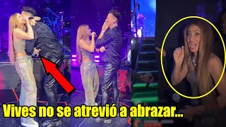 Carlos Vives rompió a llorar cuando Shakira irrumpió en concierto Miami [upl. by Aeriel278]