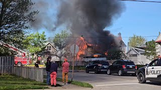 House fire Fully engulfed [upl. by Navannod]