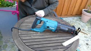 Makita JR3050T Reciprosäge im Praxistest  Säbelsäge Test [upl. by Harvey175]