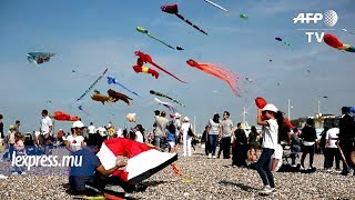 Des centaines de cerfvolants envahissent Dieppe [upl. by Aklog]