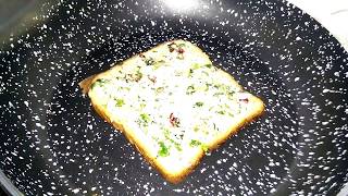 Garlic Bread toast  Cheese Garlic Bread on tawa  Cheese Garlic Bread Without Oven  Evening Snack [upl. by Nagram]